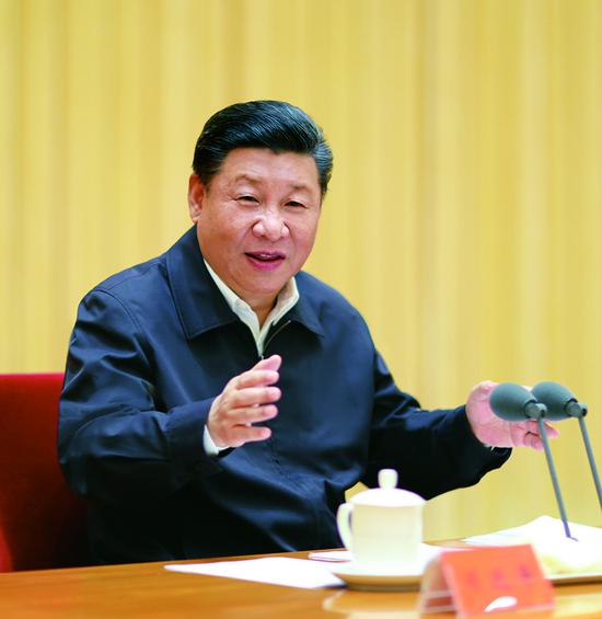 2018年7月3日至4日，全國組織工作會(huì )議在北京召開(kāi)。中共中央總書(shū)記、國家主席、中央軍委主席習近平出席會(huì )議并發(fā)表重要講話(huà)。 新華社記者 鞠鵬/攝